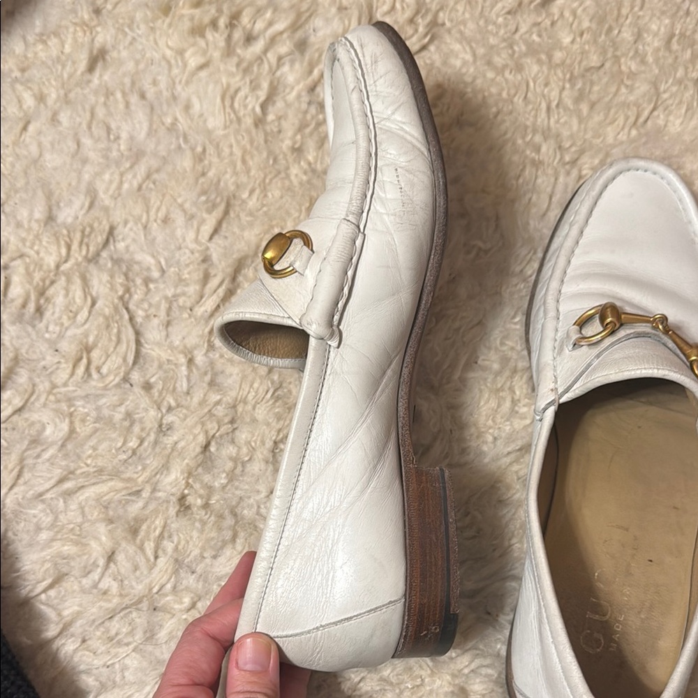 Gucci White Leather Loafers with Gold Horsebit - Picture 10 of 16